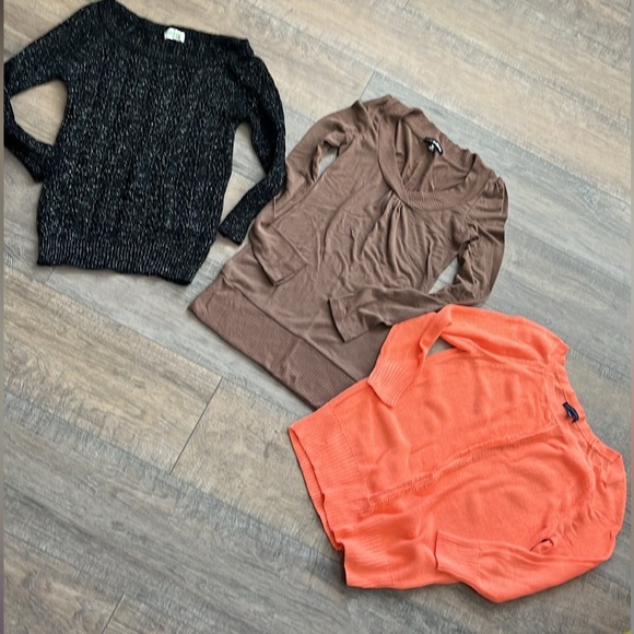 American Eagle Outfitters Sweaters - Ladies 3pcs Sweater Bundle Size X-Small
